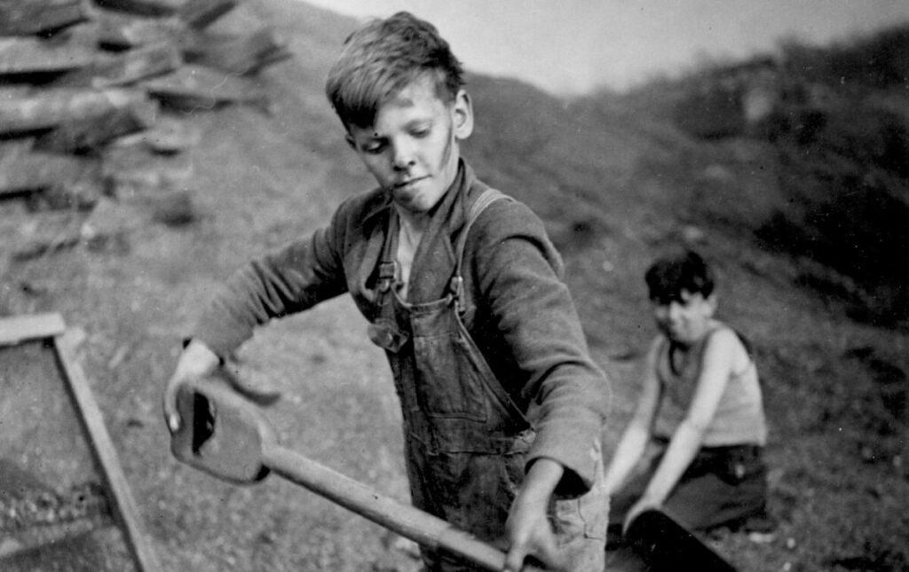 Права несовершеннолетних работников: особенности трудовых условий и условий отдыха