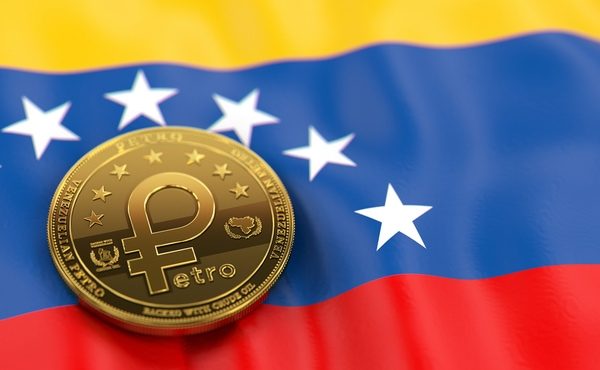 Венесуэльская криптовалюта El Petro (PTR) выпускается централизованно.
