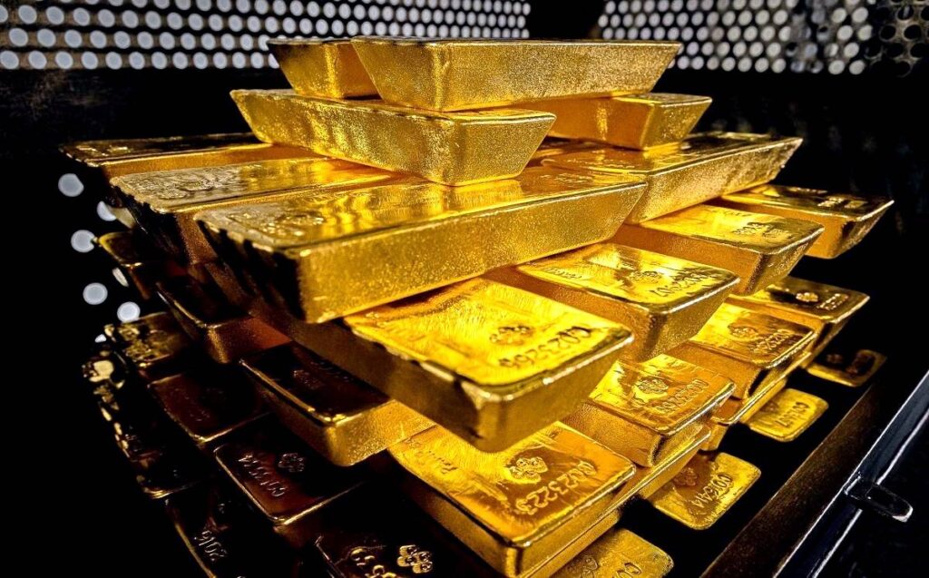 Что означает вывоз золота из России? Комментарии экспертов