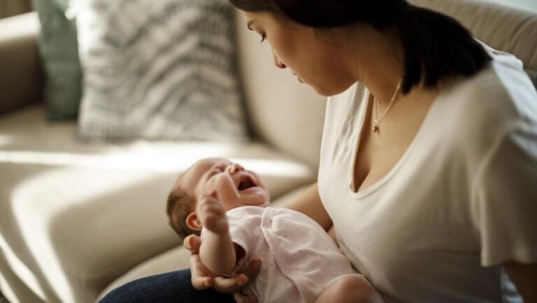 How to avoid or overcome postpartum depression